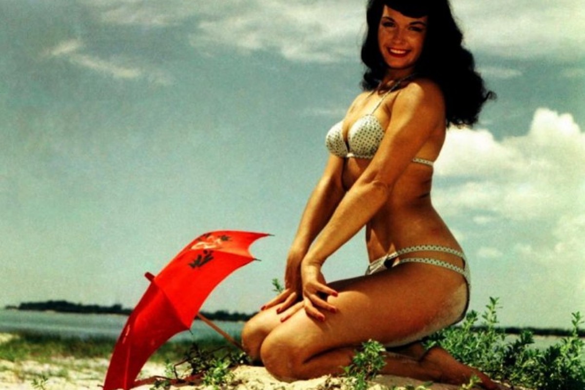 Bettie Page, la regina delle Pin Up in mostra a Bologna