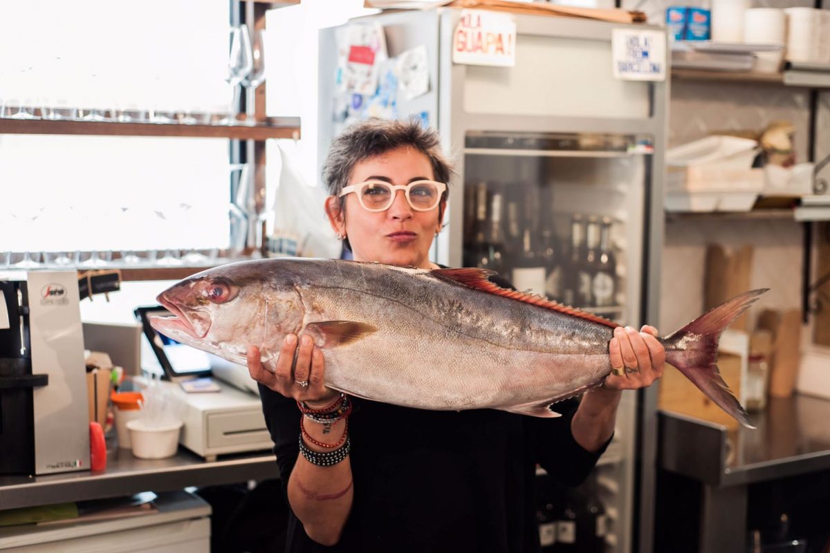 Pesce freschissimo in osteria a Bologna con Pescheria Aldrovandi