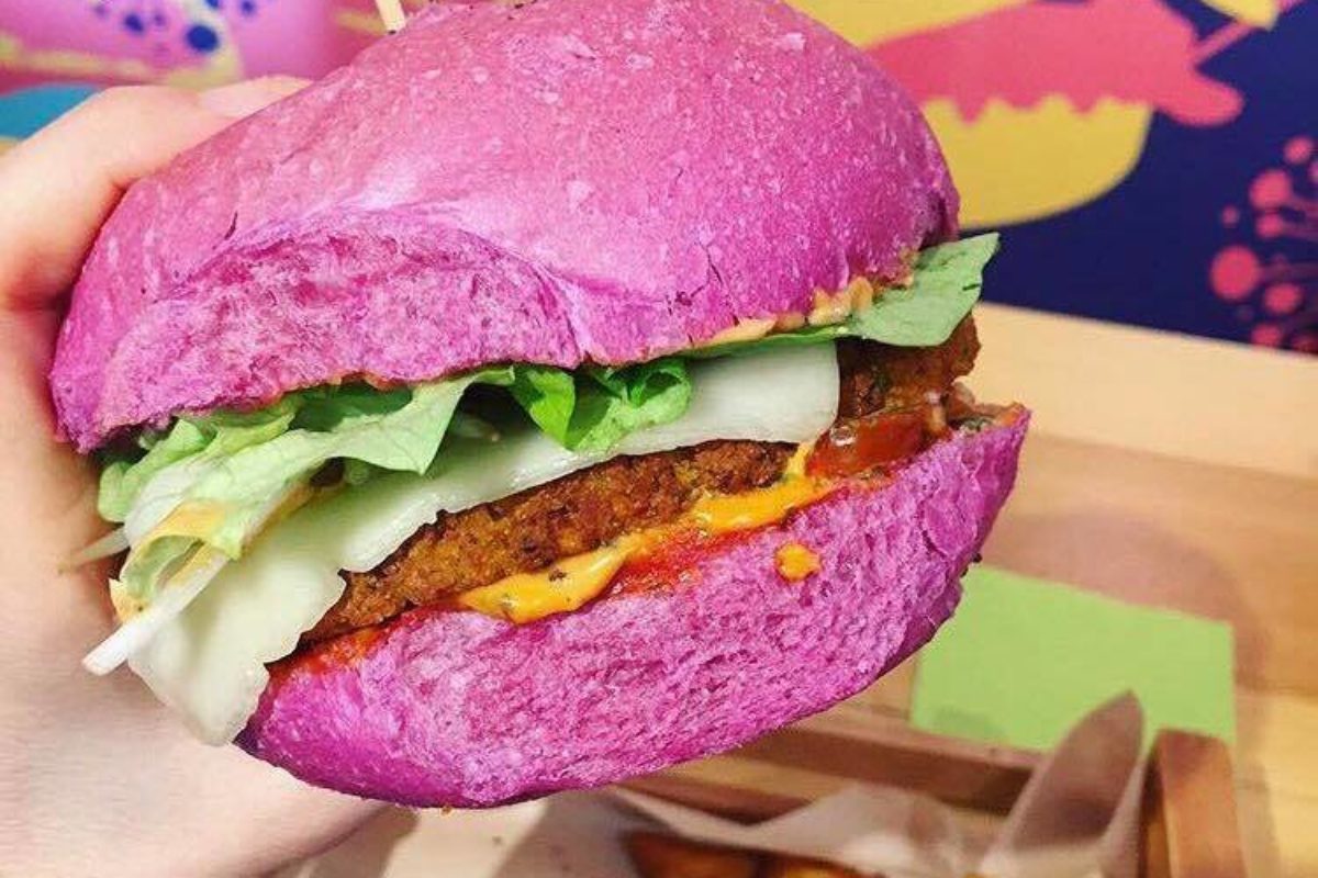 Flower Burger a Bologna: “Vi regaleremo un momento di piacere”