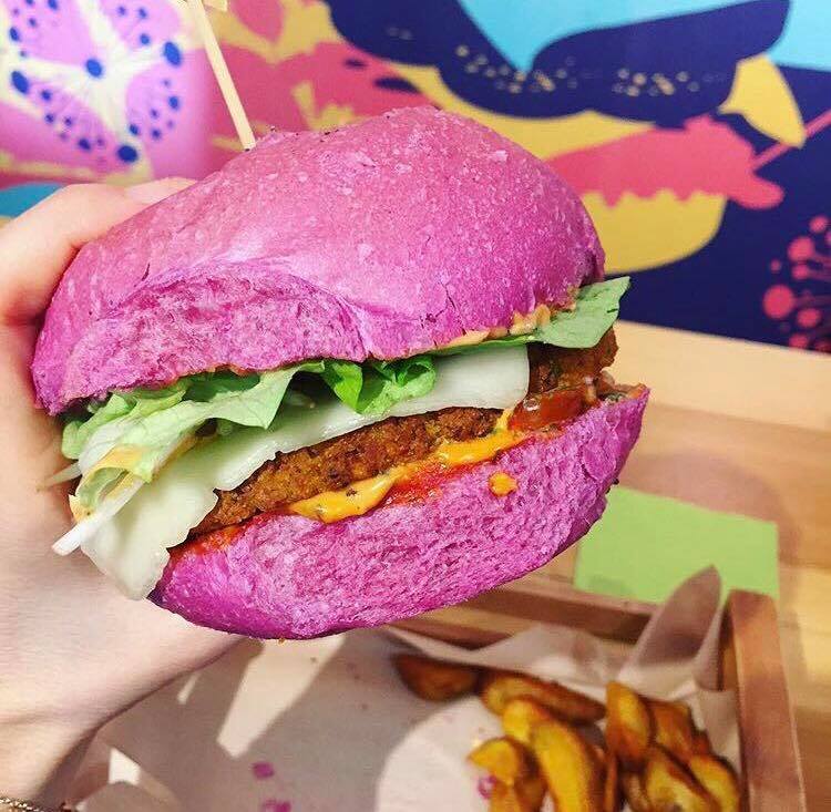 Flower Burger a Bologna "Vi regaleremo un momento di piacere" BoLOVEgna