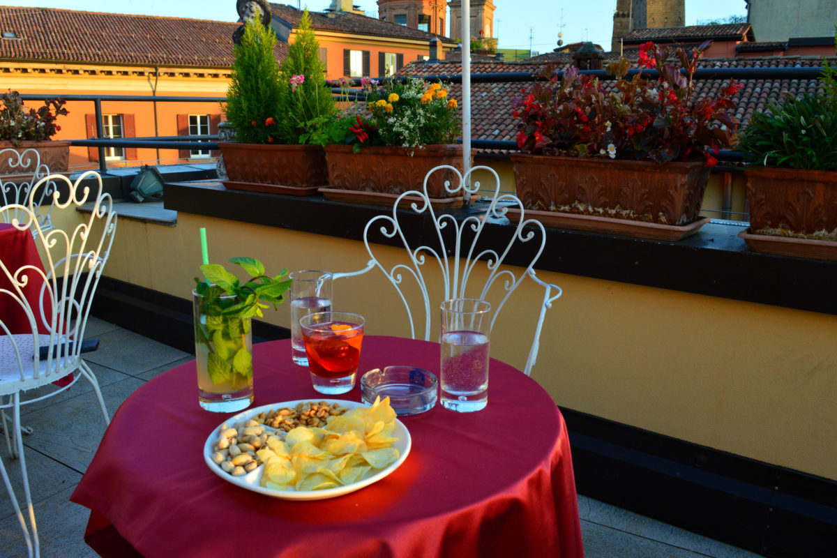 Aperitivo con vista al Best Western Hotel San Donato Bologna