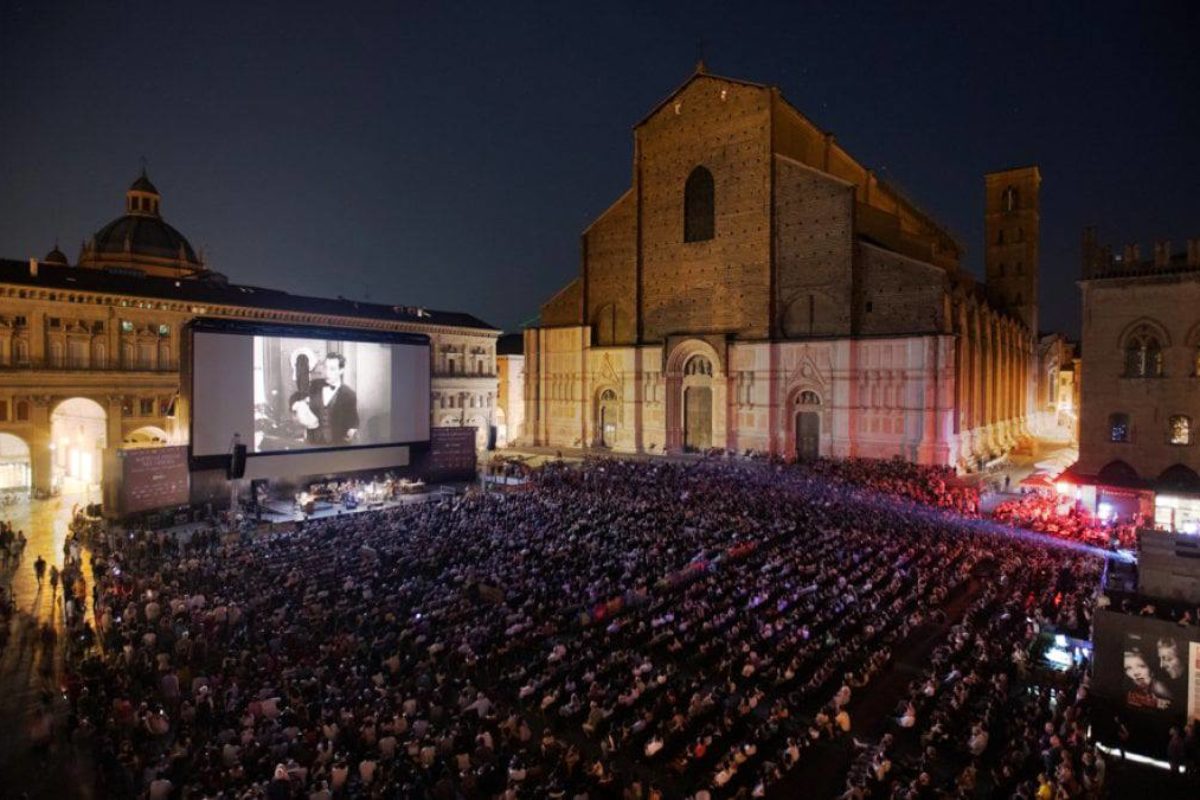 Torna il cinema in Piazza Maggiore a Bologna