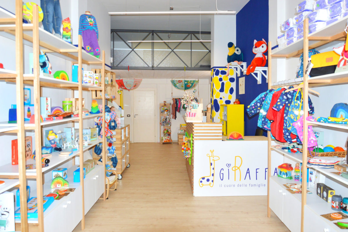 GiRaffa, a Bologna il negozio green per genitori e bambini