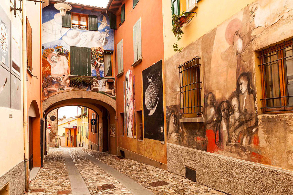 Un museo a cielo aperto: Dozza, uno dei “Borghi più Belli d’Italia”