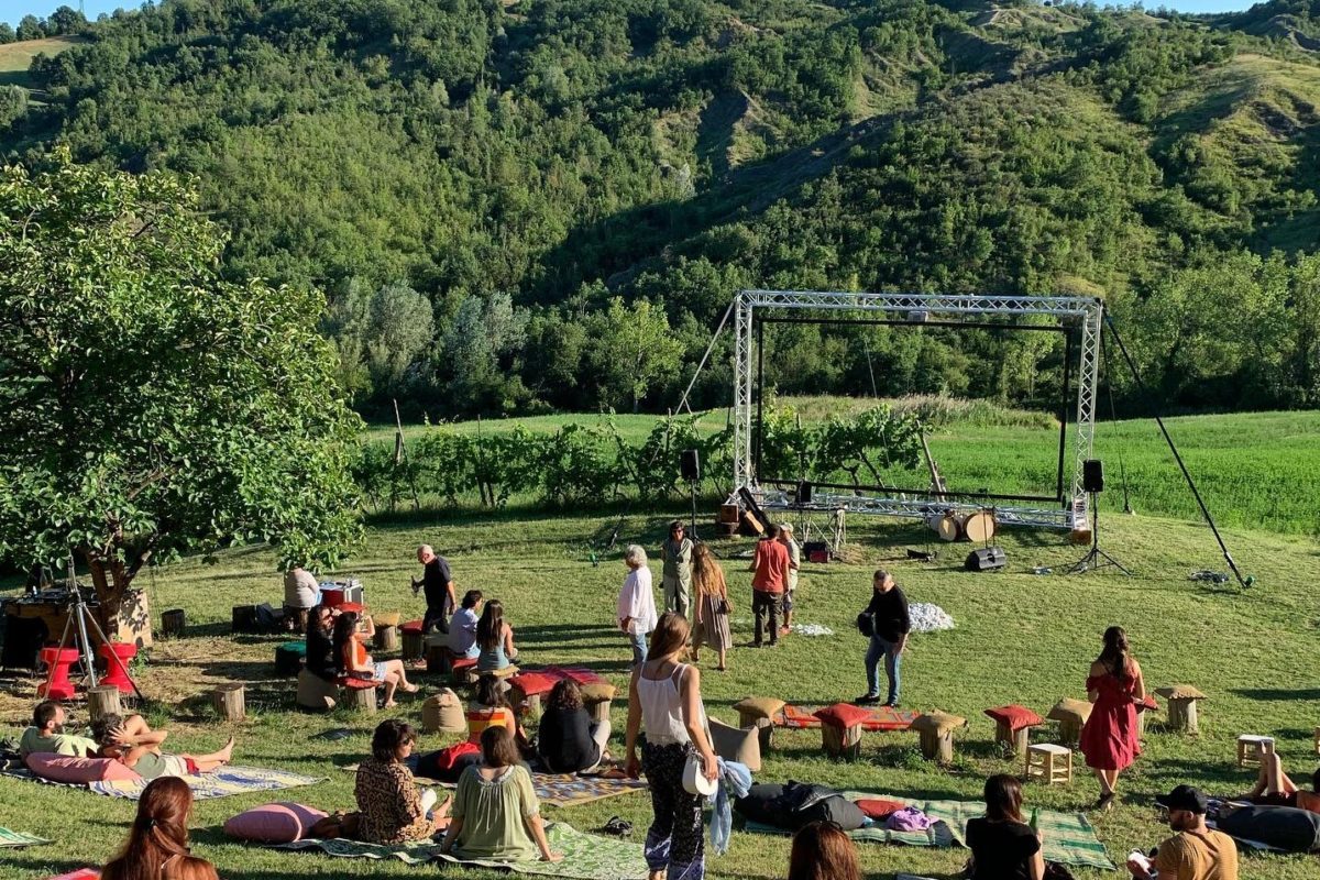 Esplode l’estate: cinema, musica, teatro e danza a Fienile Fluò