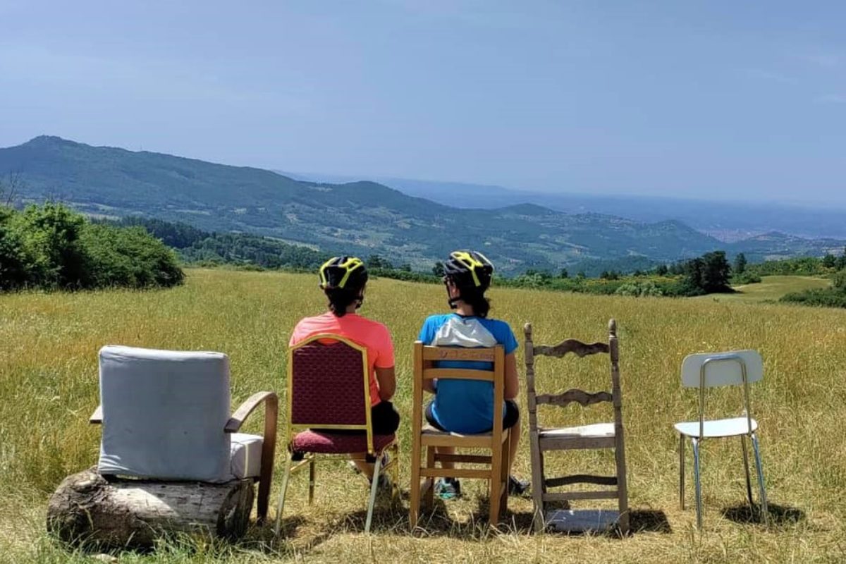 La passeggiata con panorami mozzafiato e l’aperitivo al tramonto