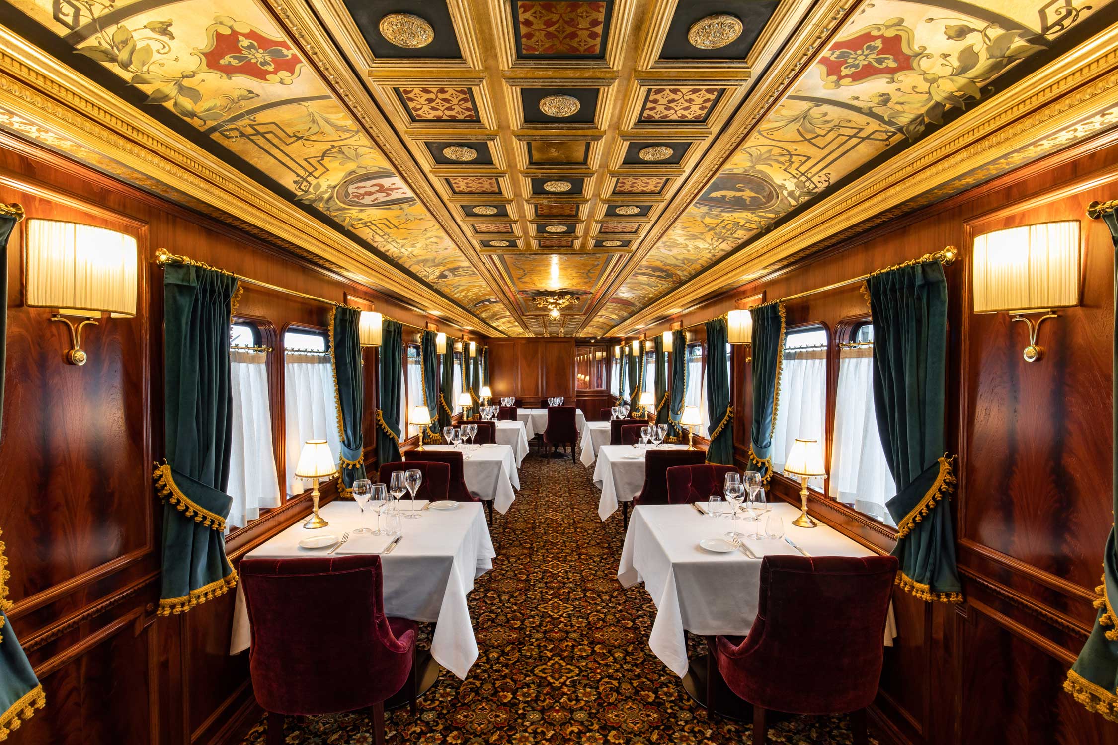 Nuove esperienze vicino Bologna il ristorante su un Treno Reale