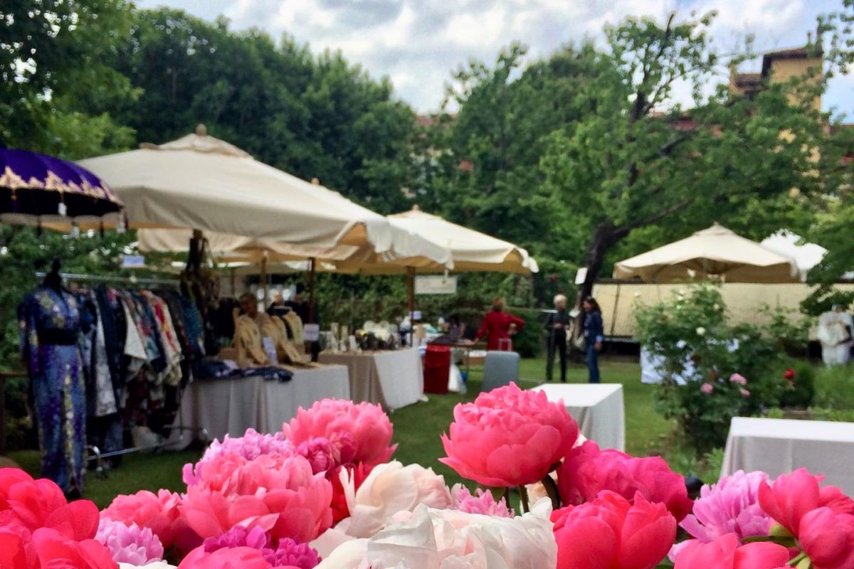 A Bologna la spettacolare mostra mercato in un giardino fiorito