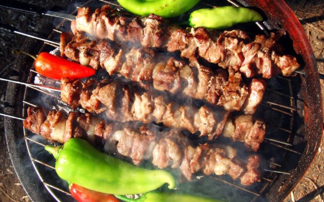 A Bologna il festival dove mangiare carne alla brace a volontà