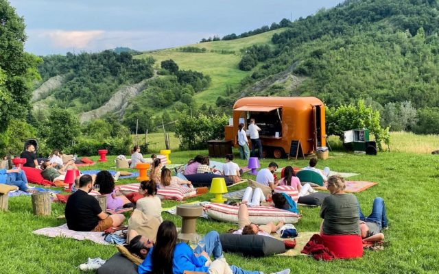 T R U C K Fluó, l’aperitivo sui colli bolognesi