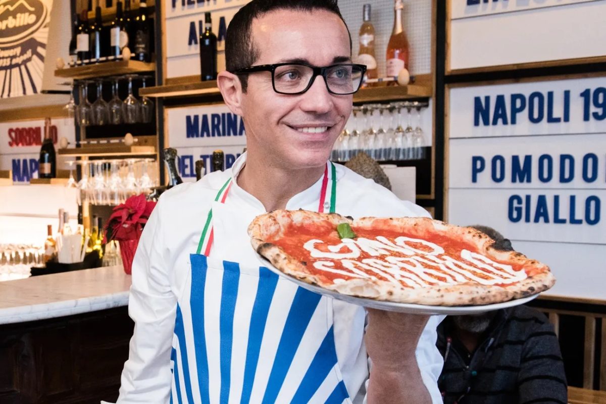 A Bologna apre la pizzeria di Gino Sorbillo: pizze gratis per festeggiare