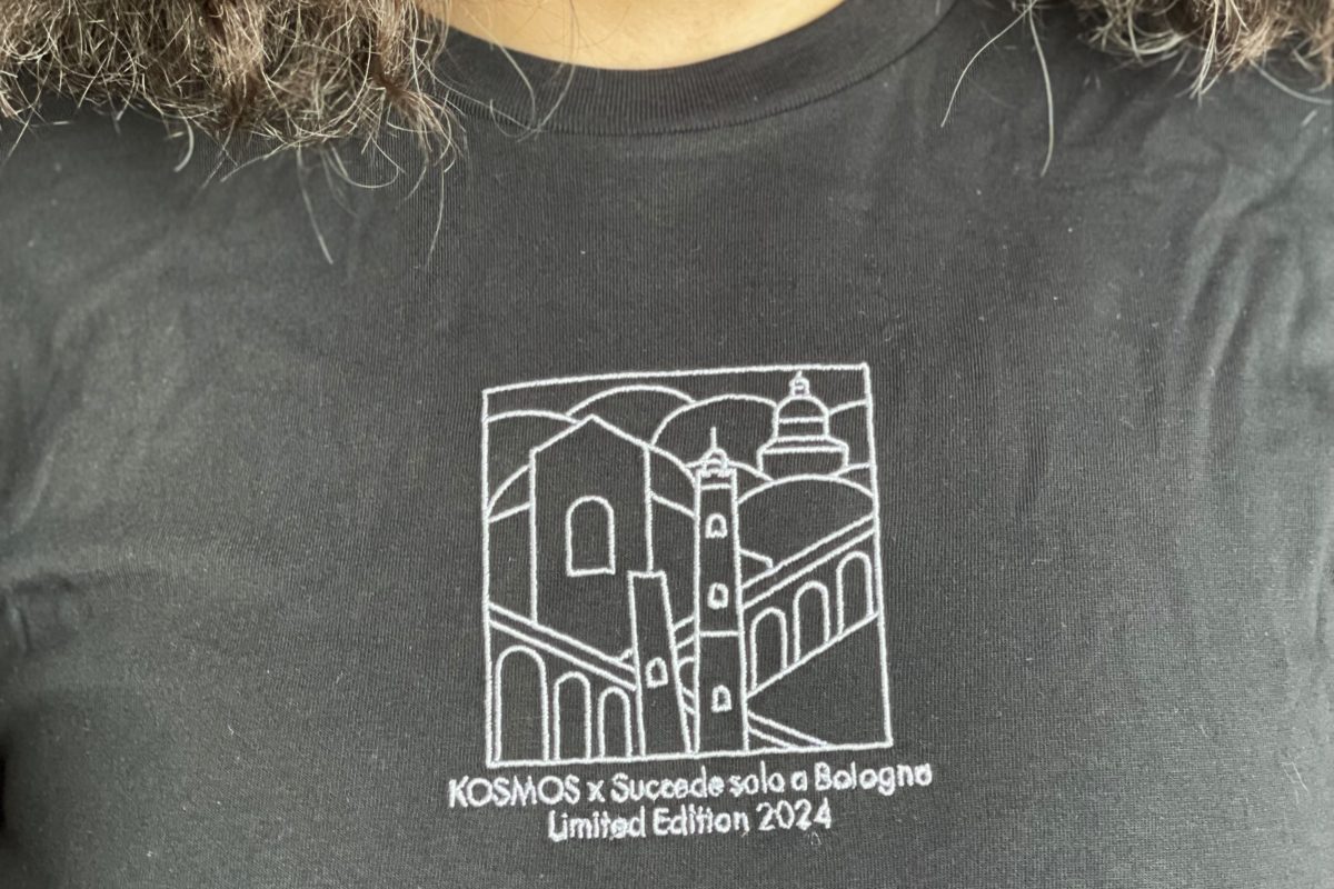 A Bologna le magliette in edizione limitata che raccontano il presente e storie future