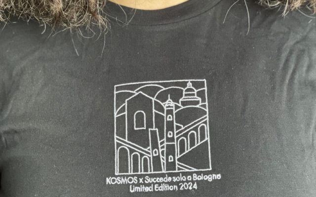 A Bologna le magliette in edizione limitata che raccontano il presente e storie future