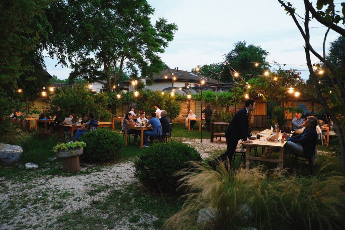 Cocktail, musica e cene in giardino: torna Battirame11 a Bologna