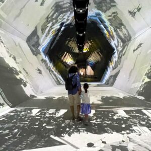 Le Gallerie: camminare in due ex tunnel stradali e lasciarsi sorprendere