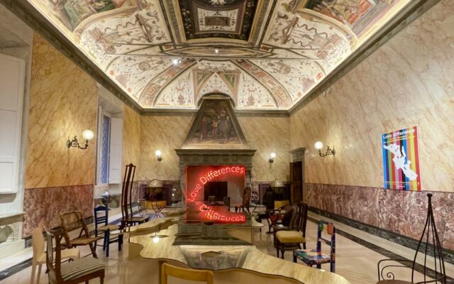 Michelangelo Pistoletto a Bologna: un invito a sedersi e guardarsi